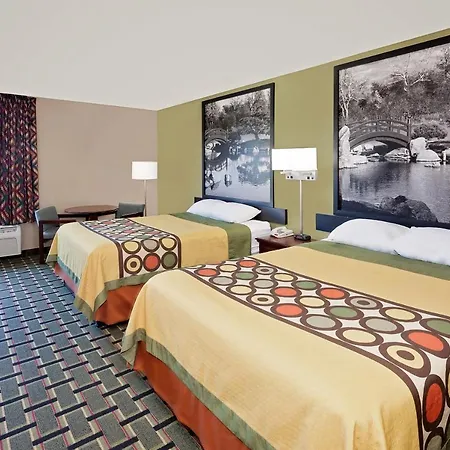 Courtyard Inn & Suites
