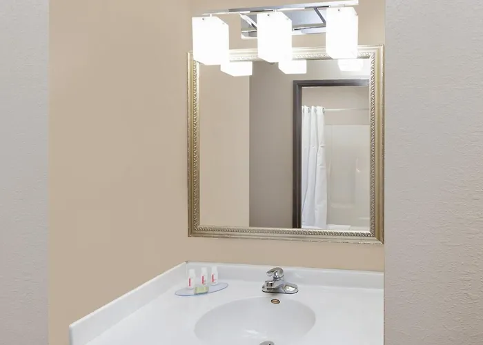 Hotel Courtyard & Suites Canton