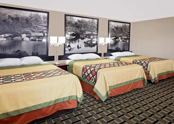 Hotel Courtyard & Suites Canton