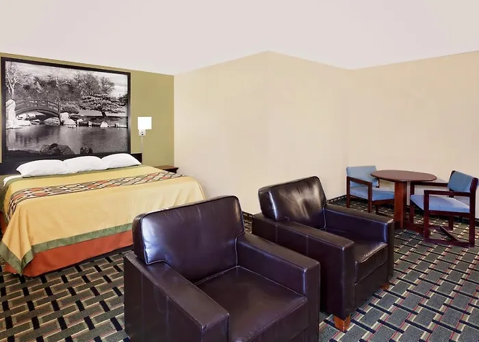 Hotel Courtyard & Suites