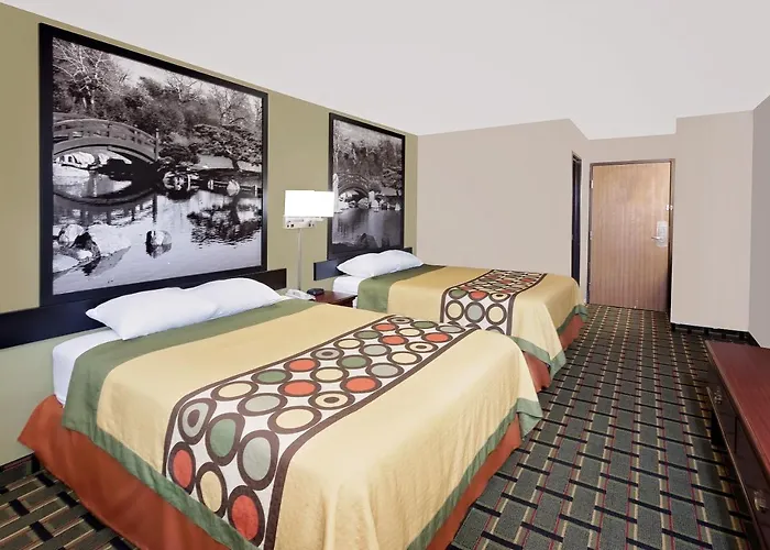 Courtyard & Suites 3*